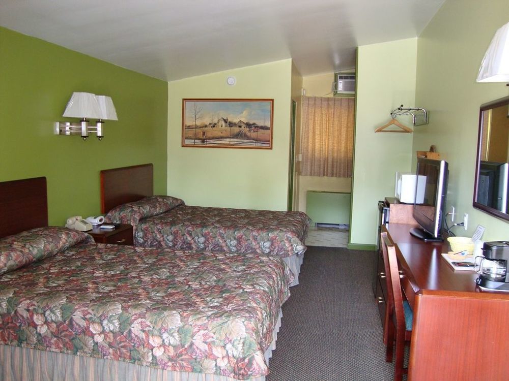 Pinconning Trail Inn Motel Cameră foto